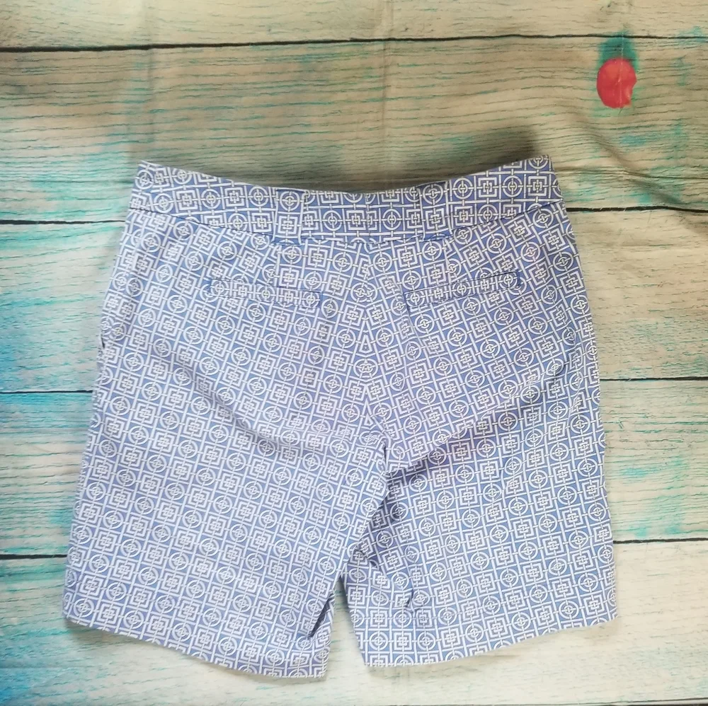 Tommy Bahama geometric print shorts size 2